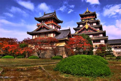  福山城 majestuous castle steeped in history!