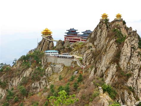  崆峒山！探索中國道教文化與壯麗自然景觀的聖地！